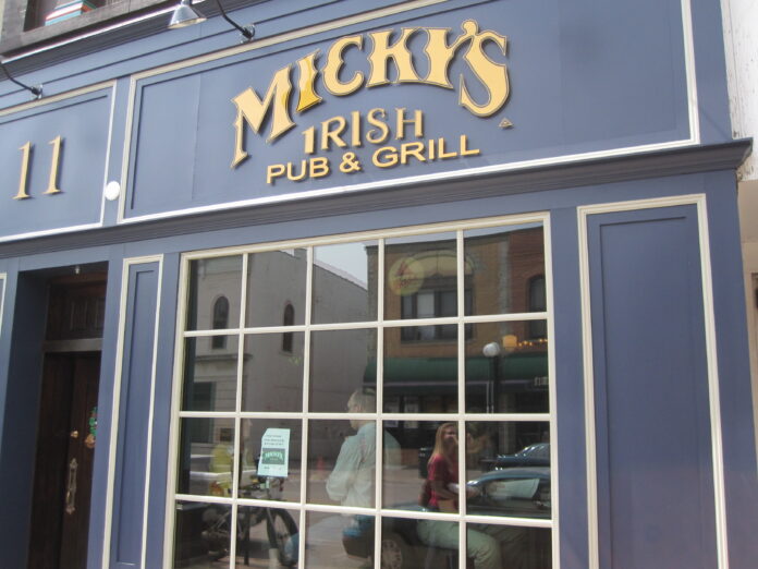 Micky's Irish Pub