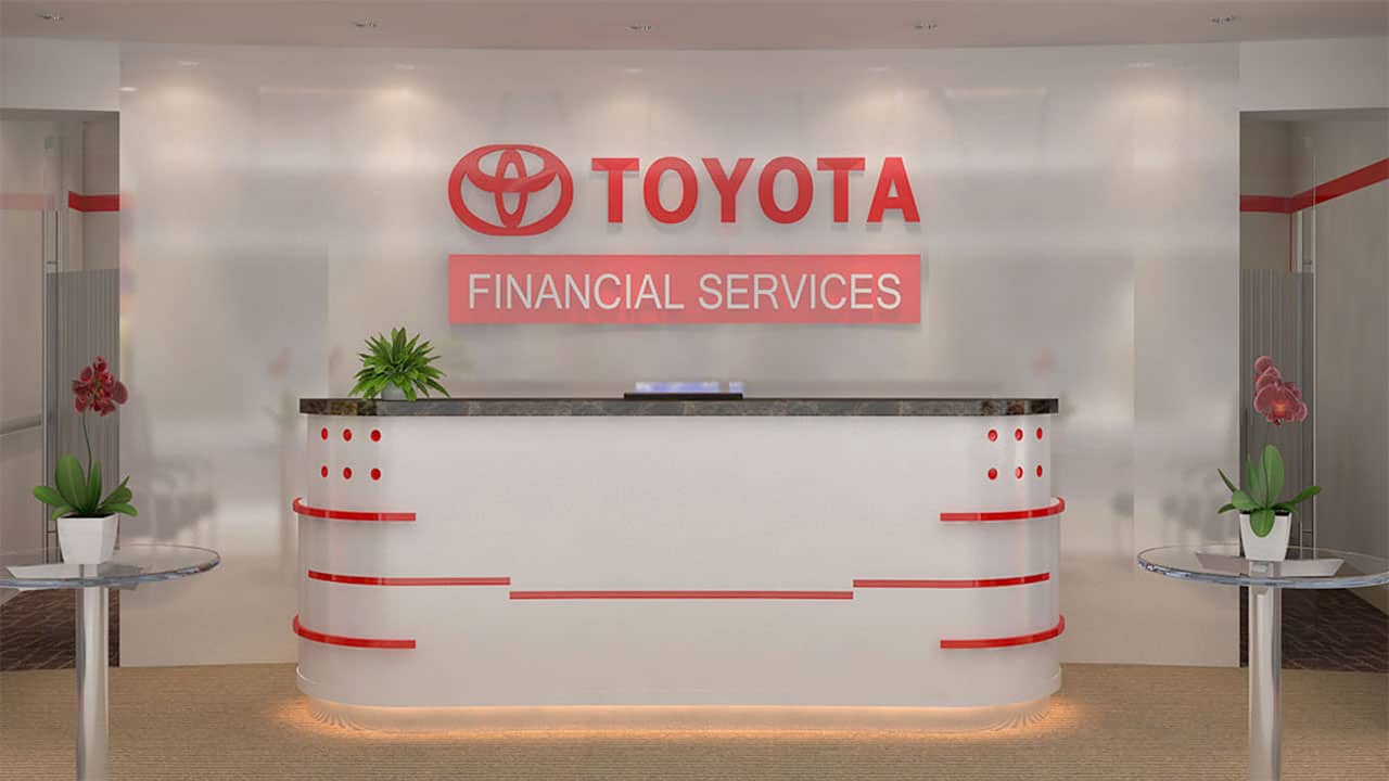 who does toyota finance through