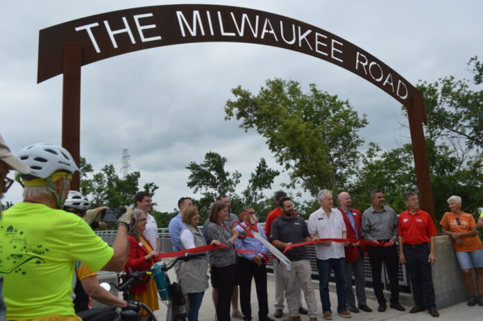 bridge-ribbon-cutting-1024x681