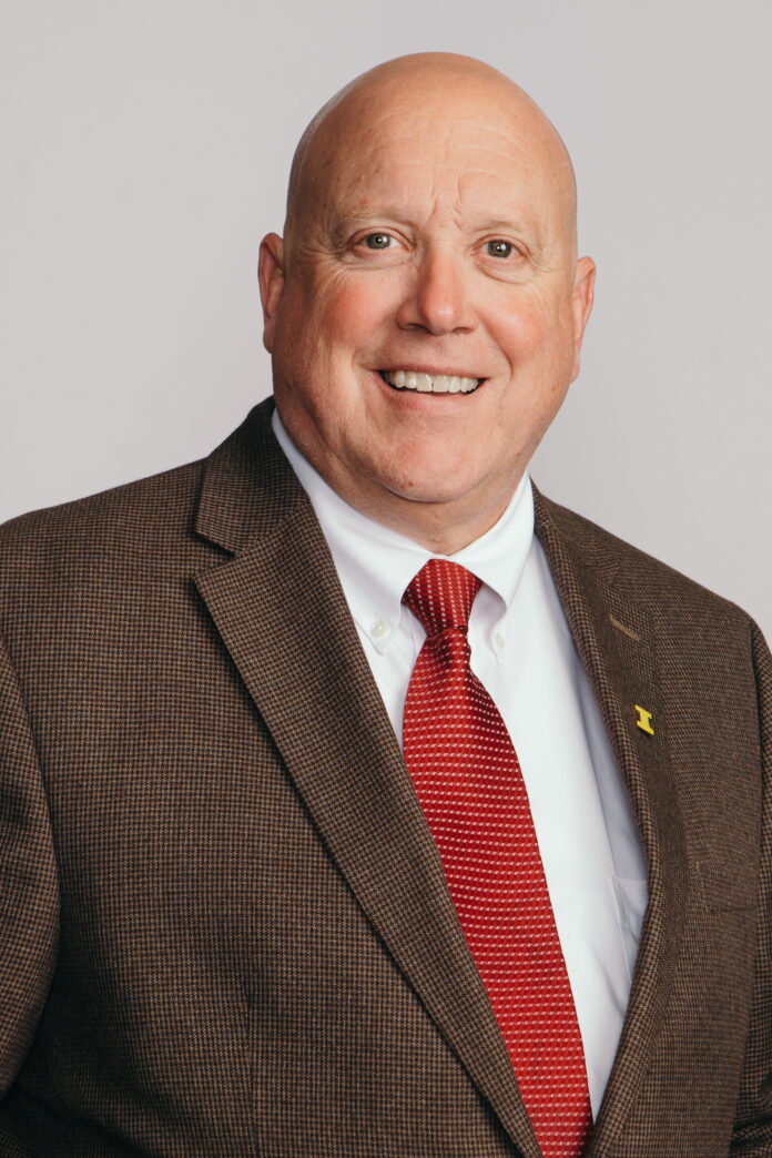 Coralville Mayor John Lundell