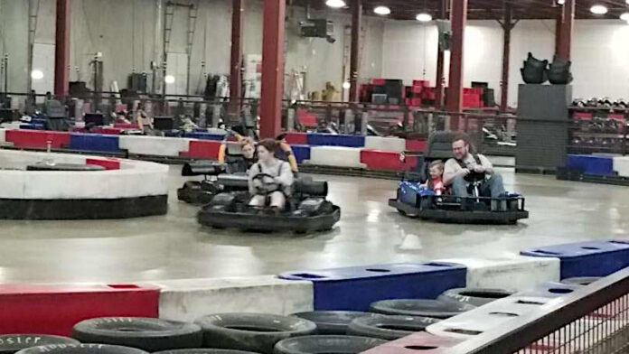 Speedeezz Indoor Karting closes