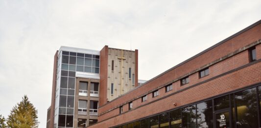 Mercy Iowa City hospital, pictured Aug. 9, 2023. CREDIT ALEXANDRA OLSEN