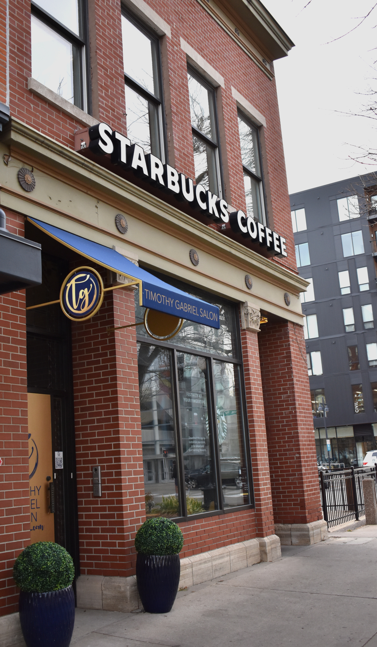 Downtown Ithaca Starbucks Workers Strike on Red Cup Day - The