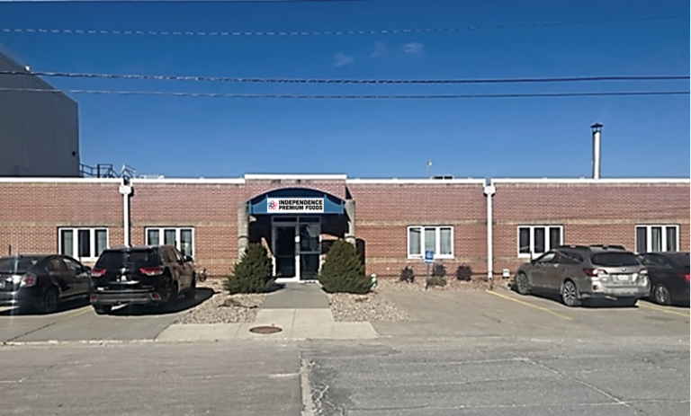 Exterior of Independence Premium Foods in Independence.