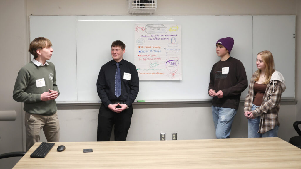 Iowa JPEC DesignDash students