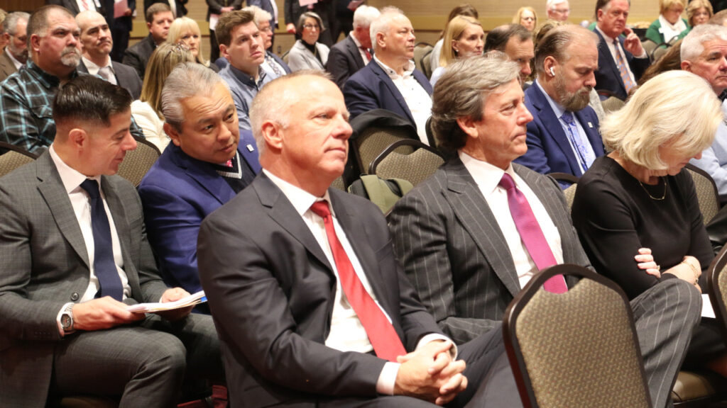 Cedar Rapids casino supporters petition