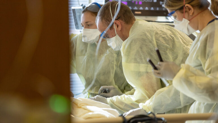 COVID-19 MICU UI Health Care
