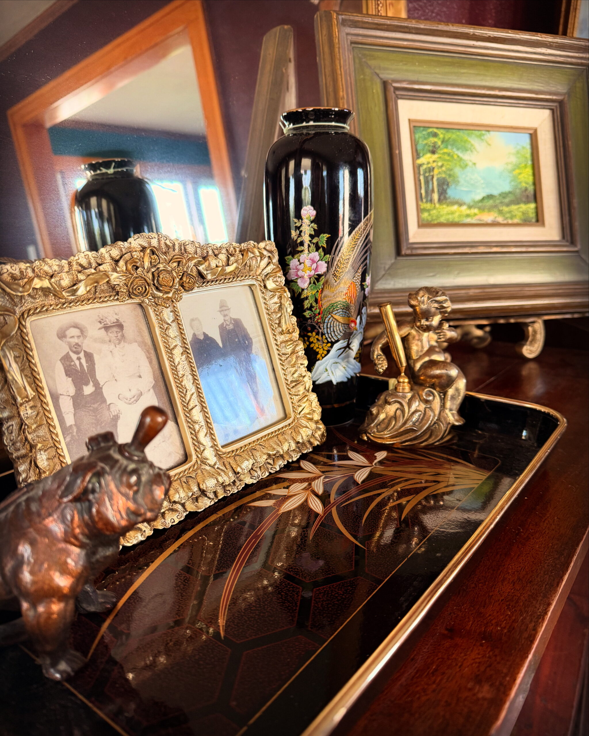 B2A709F9-9D24-4ED8-9941-0BC376BBC0DE A new vintage and art boutique is opening in Uptown Marion, offering shoppers a mix of antique finds and local handmade art.