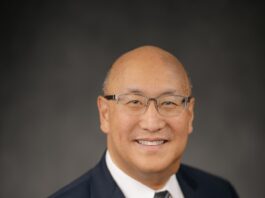 Dr. Bevan Yueh has been named the inaugural chief physician executive for UI Health Care.