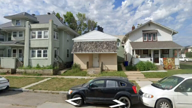 Wellington Heights grocery proposal