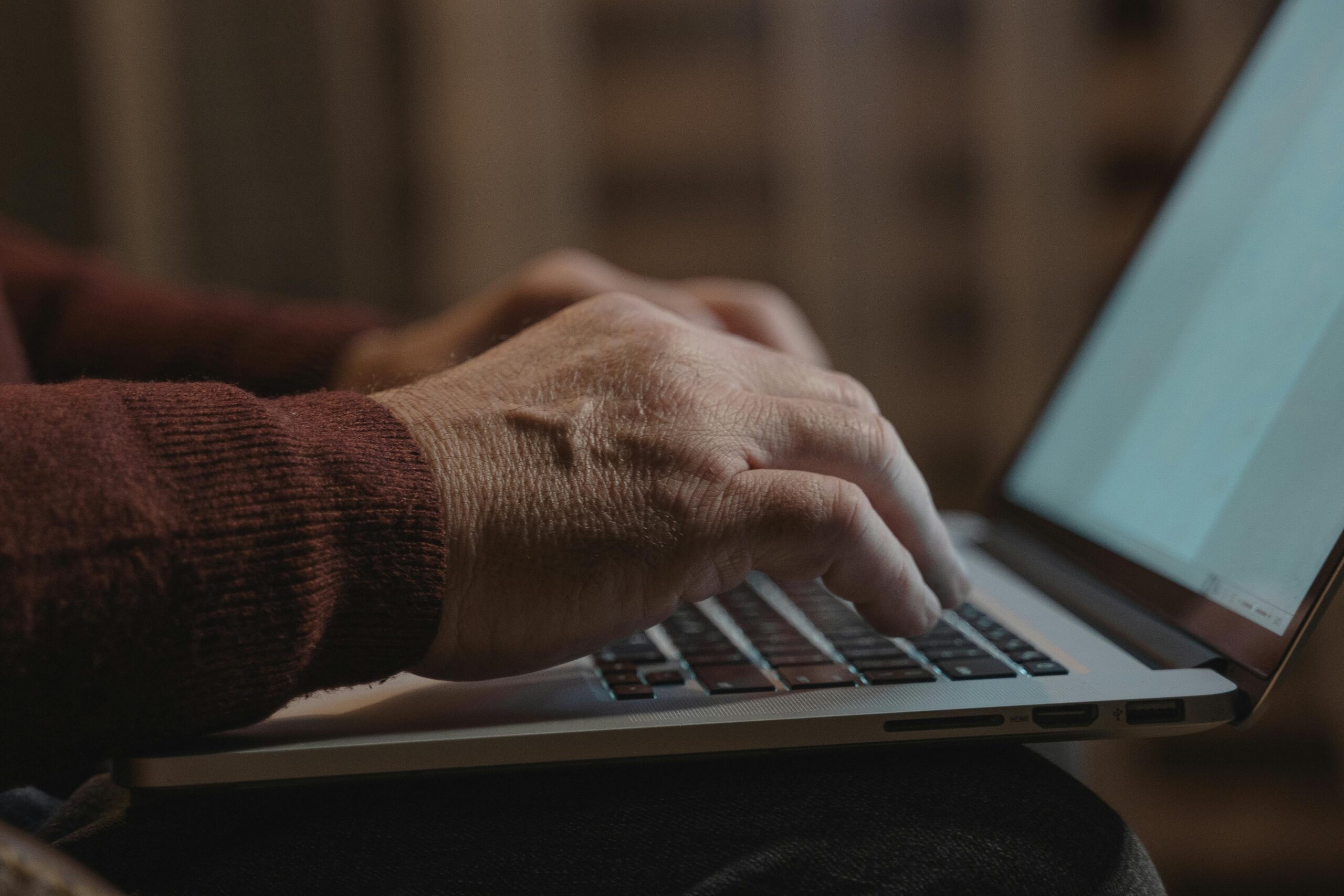 pexels-tima-miroshnichenko-5710516 letter to the editor Photo by Tima Miroshnichenko: https://www.pexels.com/photo/person-typing-on-laptop-computer-5710516/