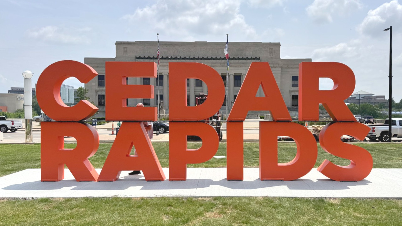 Cedar Rapids sign Mays Island Cedar Rapids sign Mays Island