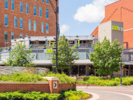 30hop Coralville