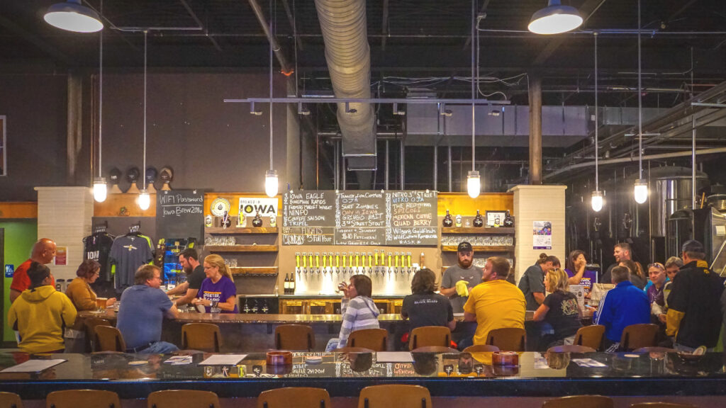 Iowa Brewing Company interior