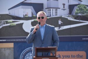 Tiffin Mayor Tim Kasparek