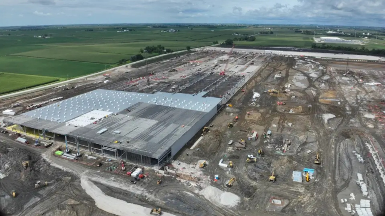 QTS data center Cedar Rapids construction
