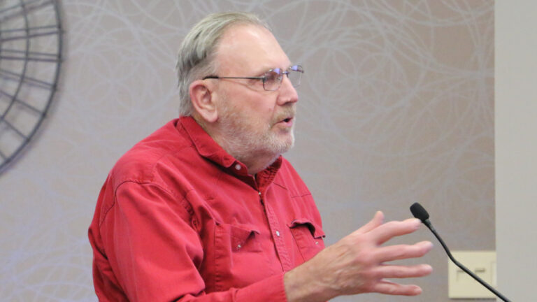 Al Schafbuch Dyersville Duane Arnold rezoning meeting