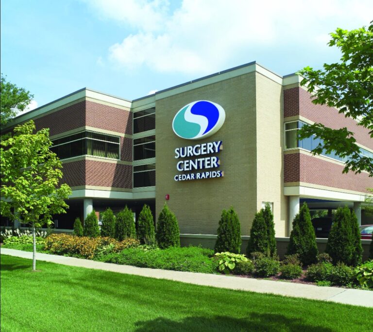 Exterior of Surgery Center Cedar Rapids
