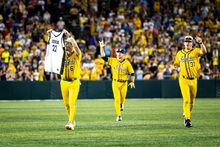 Savannah Bananas Kinnick Stadium Iowa City